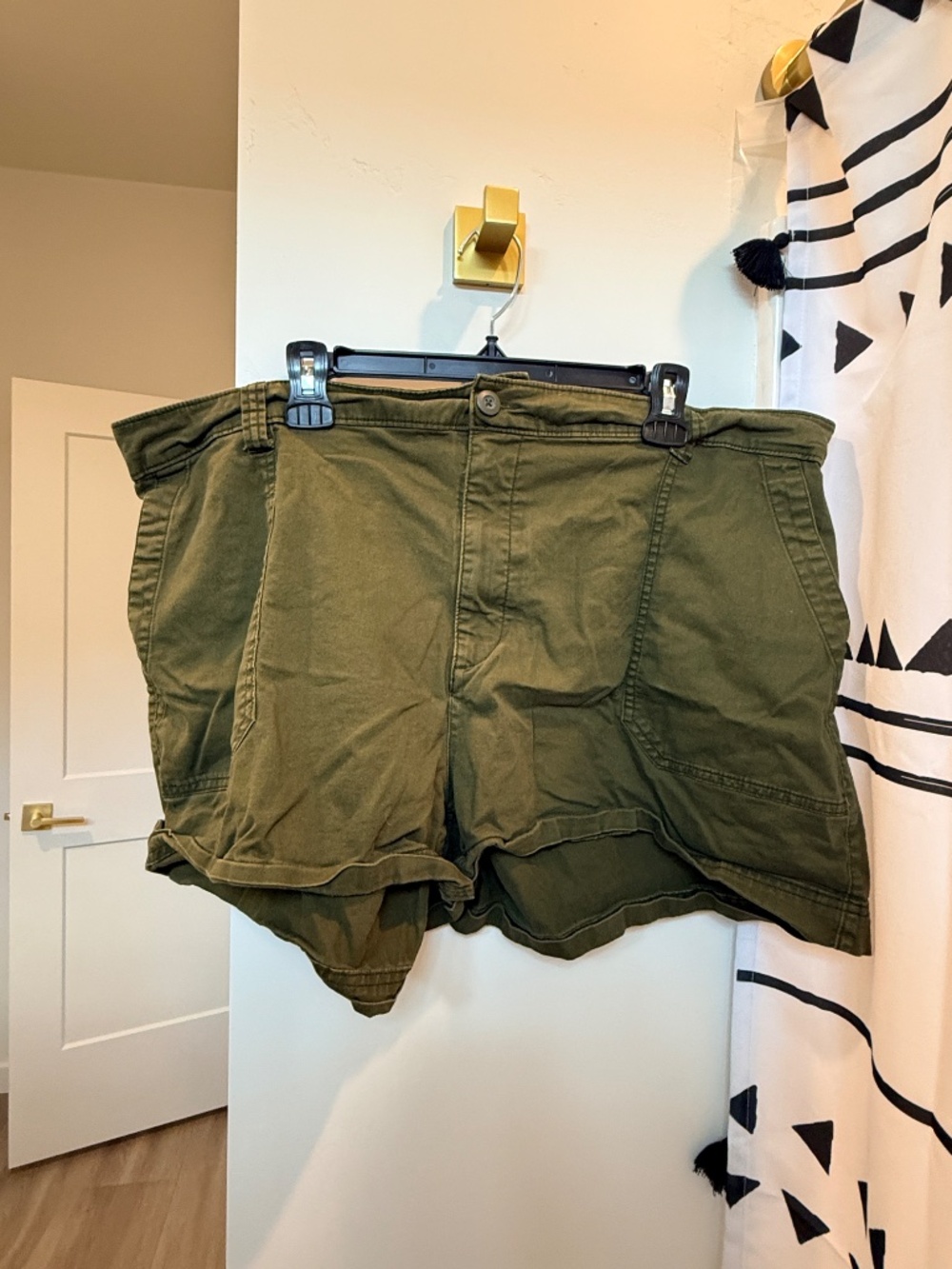 Old Navy XXL High Rise Chino 4" Green Shorts - Very Good